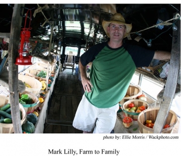 mark and lilly on the bus